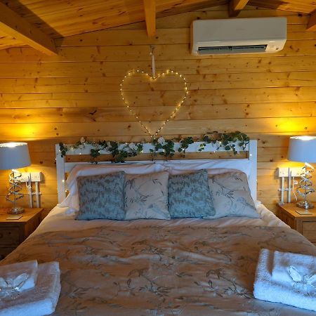 Foxhill Lodges แคนเทอร์เบอรี ภายนอก รูปภาพ